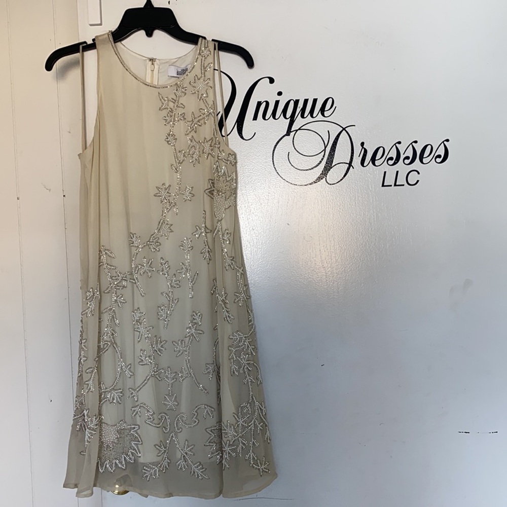 Badgley Mischka white with pearls sleeveless cocktail dress - Picture 12 of 12